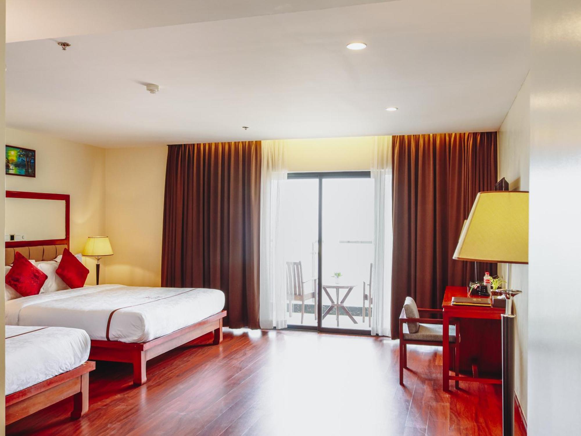 Poulo Wai Hotel & Apartment Phnom Penh Dış mekan fotoğraf