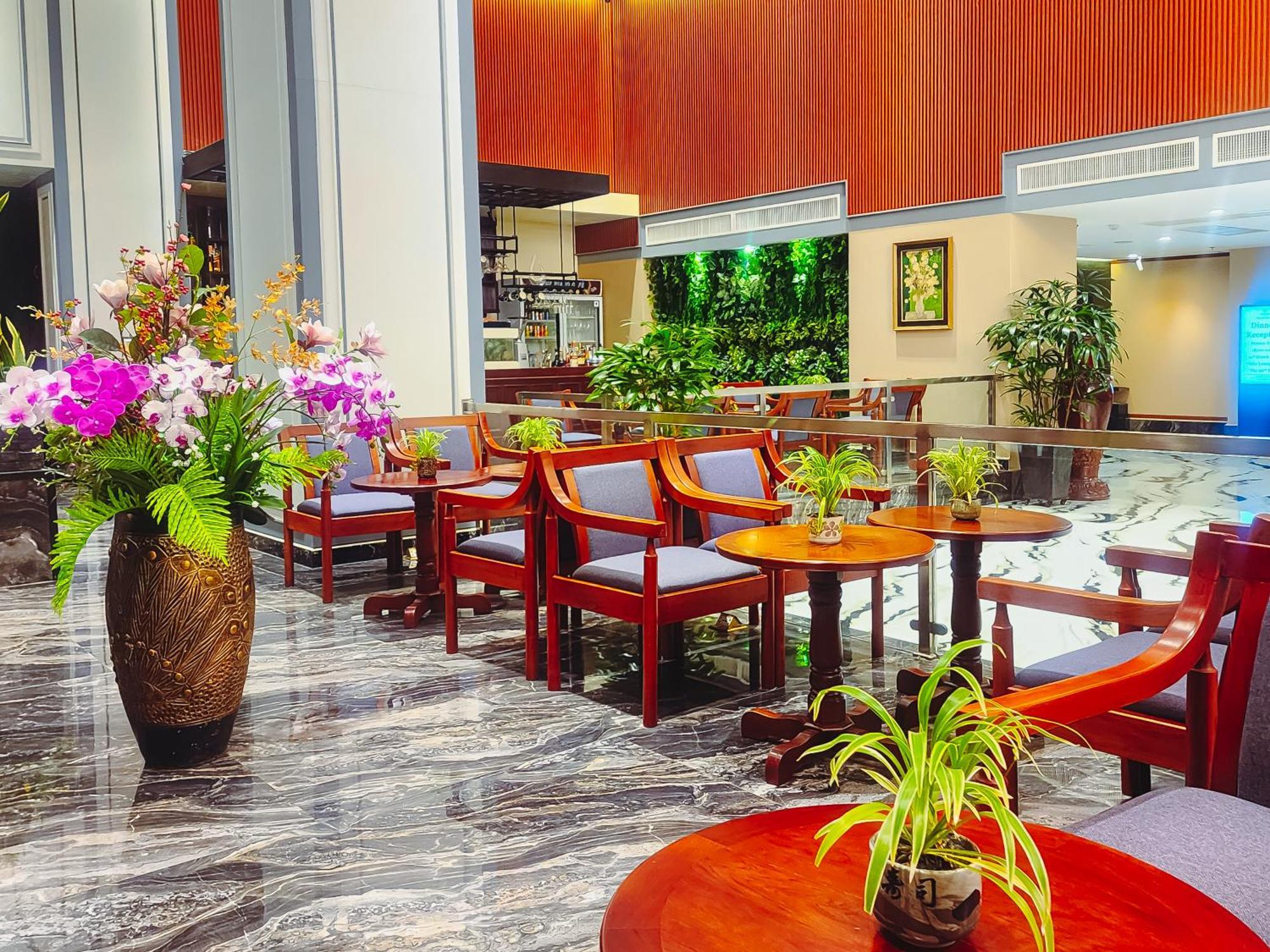 Poulo Wai Hotel & Apartment Phnom Penh Dış mekan fotoğraf